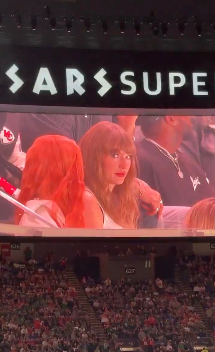 Taylor Swift đã nói gì trước phản ứng la ó từ khán giả tại Super Bowl 2025? Ảnh 2