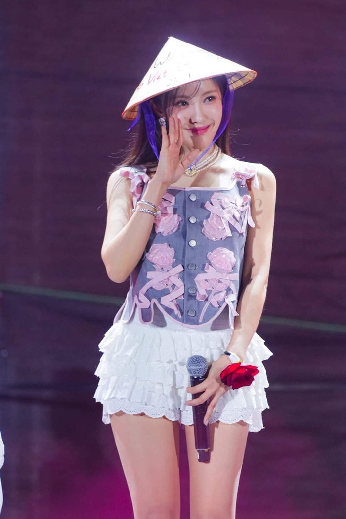 Showbiz 24h: Hyomin (T-ara) gây bất ngờ vì báo tin vui về chuyện đời tư. Ảnh: Sưu tầm