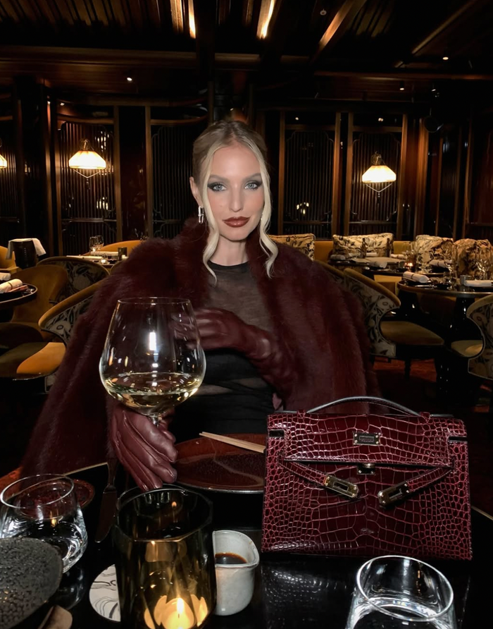 Gợi ý trang phục cho dịp Valentine giúp chị em tự tin, thu hút 'phái mạnh' Ảnh 4