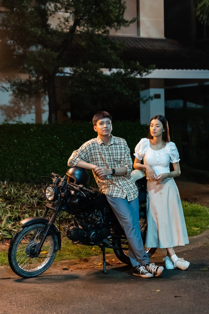 Hình ảnh đầu tiên của Bạch Công Khanh và bạn diễn Lan Thy trong phim mới.