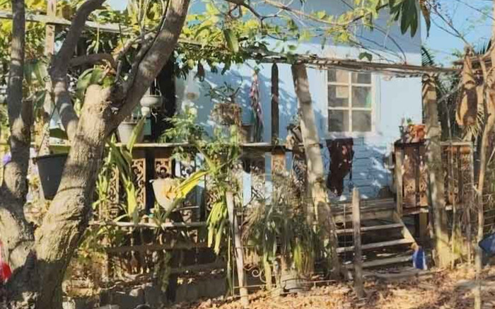 Ông cụ 63 tuổi nhiều ngày không thấy đi mua thức ăn, hàng xóm qua nhà tìm thì thấy cảnh tượng đau lòng Ảnh 2