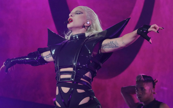 Lady Gaga viết bản hit biểu tượng nhất sự nghiệp 'Born This Way' trong bao lâu? Ảnh 2