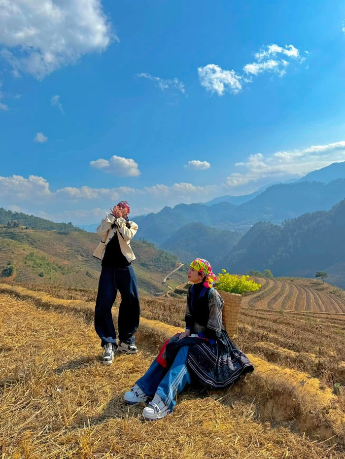 Tình tin đồn đăng ảnh cùng Diệp Lâm Anh như một động thái ngầm công khai chuyện tình cảm. (Ảnh FBNV)