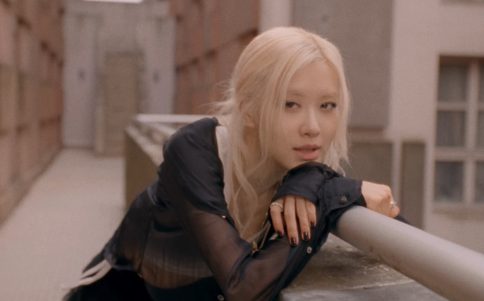 Rosé gây tranh cãi Ảnh 2