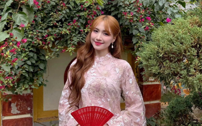 Hoà Minzy đăng đàn nhờ một việc có liên quan đến con gái nuôi 6 tuổi Ảnh 2