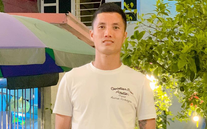 Thủ môn Đình Triệu bầm tím một bên mắt Ảnh 2