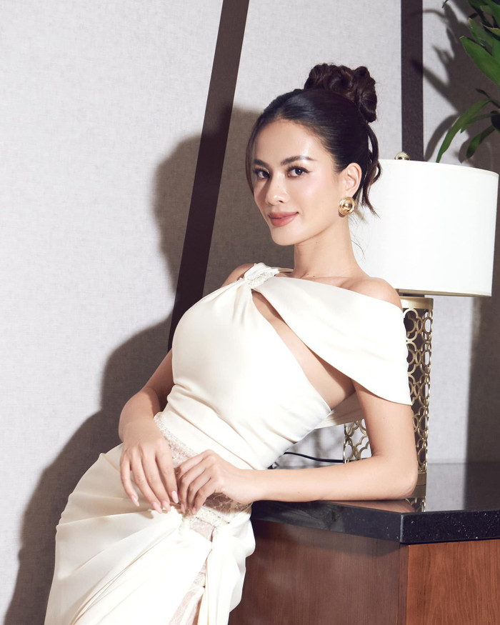 Showbiz 24h: Câu chuyện Như Vân chia tay bạn trai ngoại quốc đã thu hút sự chú ý từ phía đông đảo khán giả. Ảnh: FBNV