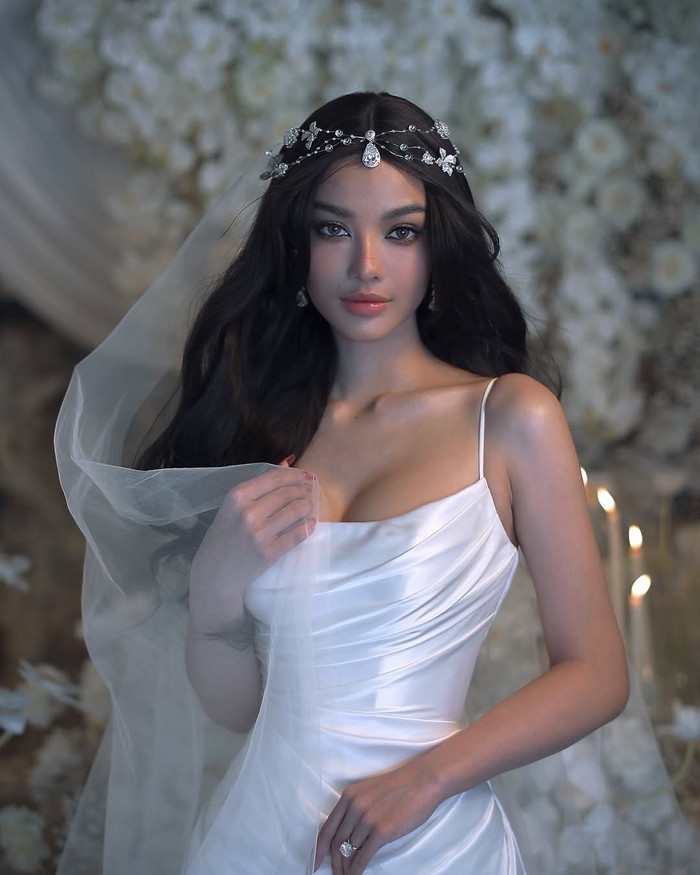 Á hậu Kiều Loan đăng tải bộ ảnh diện váy cưới. (Ảnh: Instagram nhân vật)