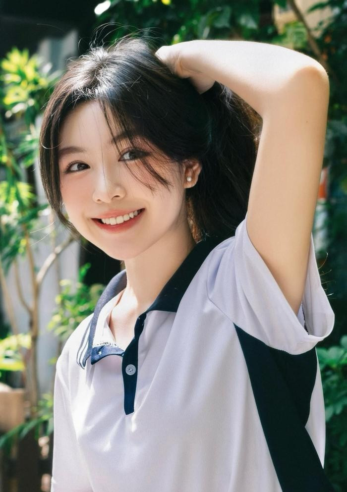 Nhan sắc thanh tú của Lọ Lem 