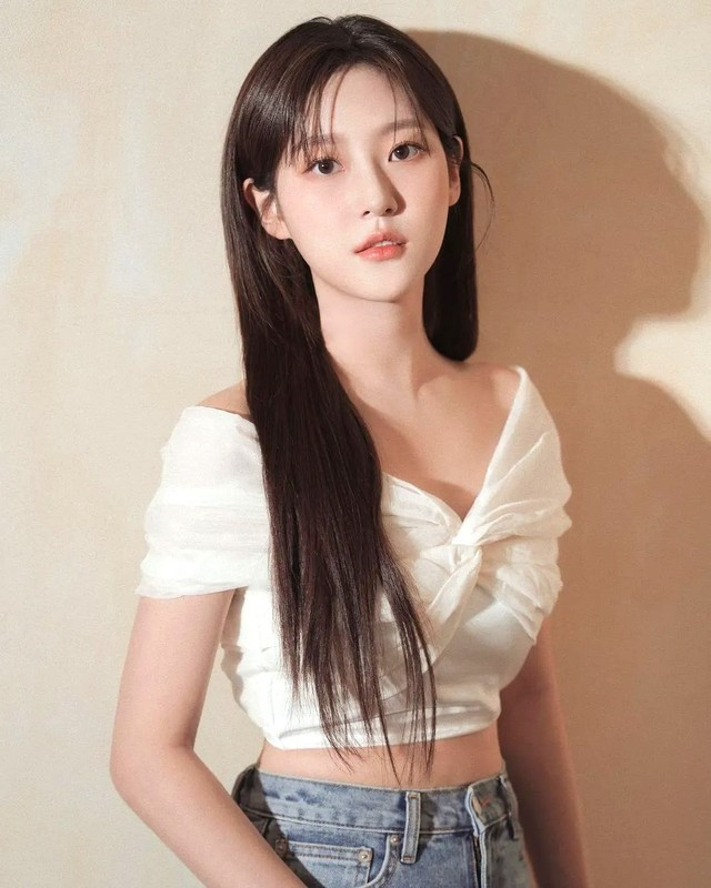 Bố của Kim Sae Ron cho biết YouTuber A đã dồn con gái ông đến đường cùng. (Ảnh IGNV)