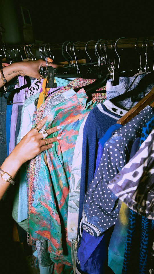 Văn hóa Thrifting viết lại 'luật chơi thời trang' Ảnh 3