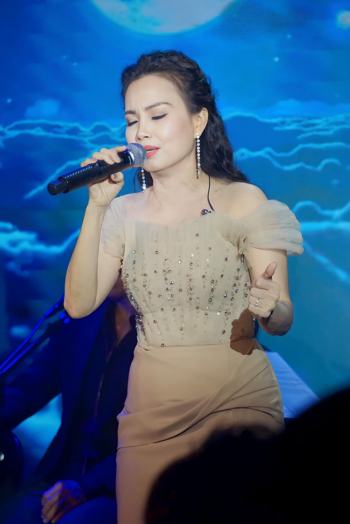 Cẩm Ly hát lại ca khúc hơn 20 năm trước, có gây thất vọng? Ảnh 1