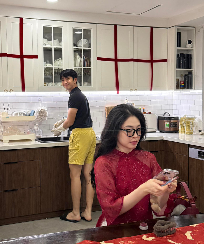 Những khoảnh khắc đời thường của Bình An - Phương Nga đều nhận về lượt tương tác nồng nhiệt từ cư dân mạng. Ảnh: FBNV