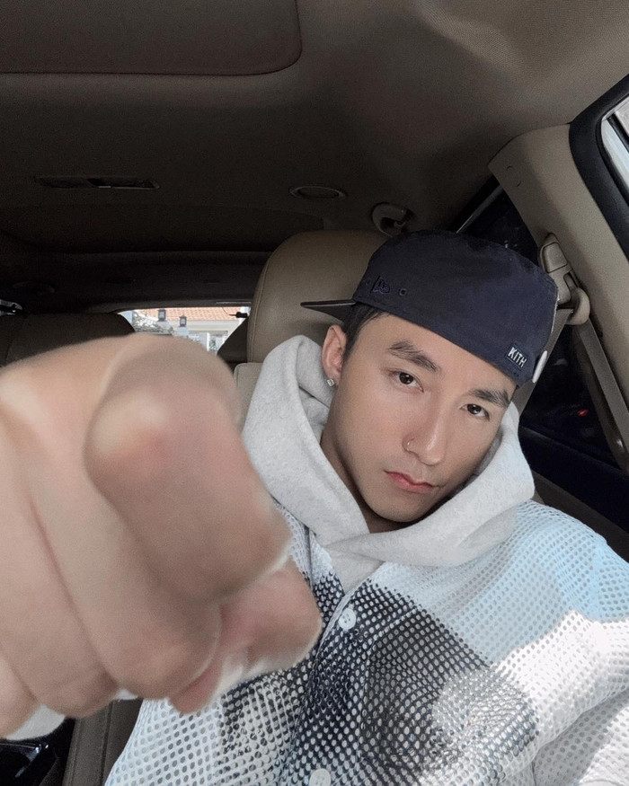 Sơn Tùng M-TP thành công trước năm 20 tuổi, sở hữu nhiều bản hit. (Ảnh FBNV)