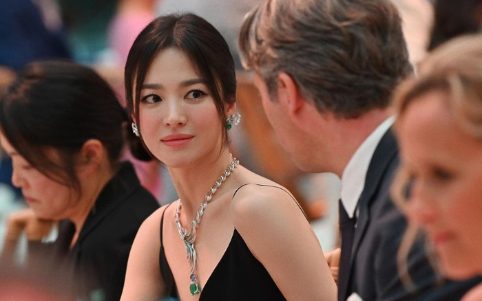 Song Hye Kyo được một nam diễn viên công khai bày tỏ tình cảm Ảnh 2