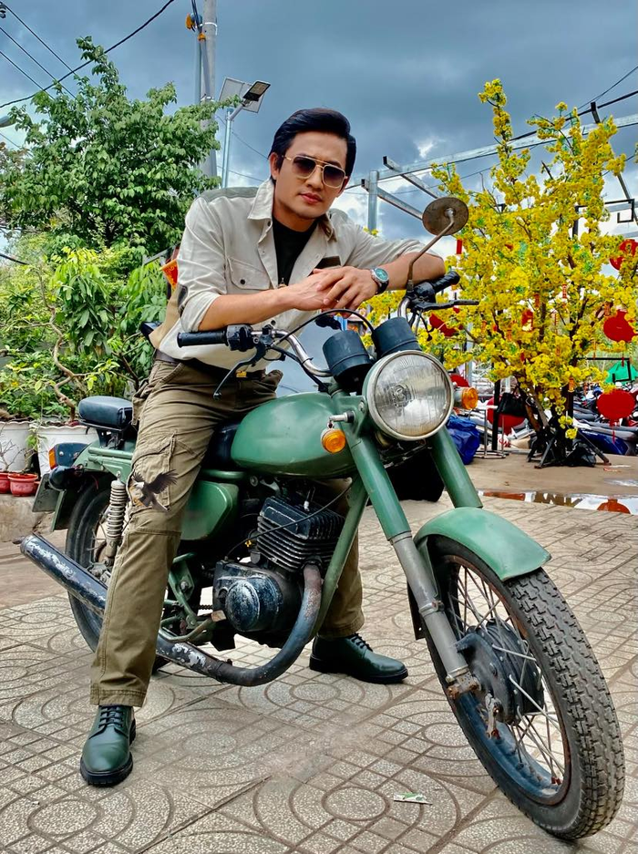 Diễn viên Quý Bình chỉ thỉnh thoảng cập nhật hình ảnh trên trang cá nhân. Bài đăng cuối cùng trên Facebook của anh là vào tháng 12/2023.