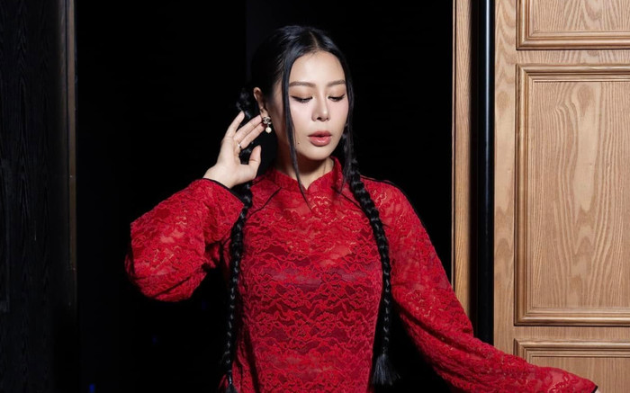 Choáng với áo dài lộ nội y của Nam Thư Ảnh 2