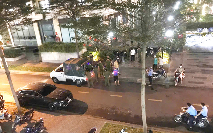 Nam thanh niên không mặc quần áo rơi từ tầng cao chung cư ở Gò Vấp Ảnh 2