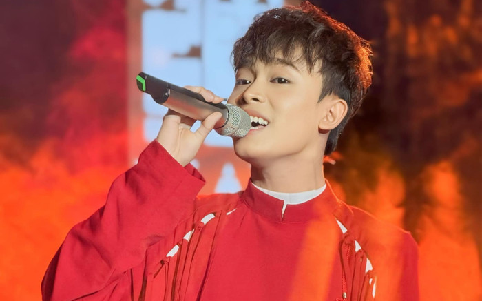 Người hâm mộ tặng tiền cho Hồ Văn Cường trước đêm nhạc, con số ai cũng choáng Ảnh 2