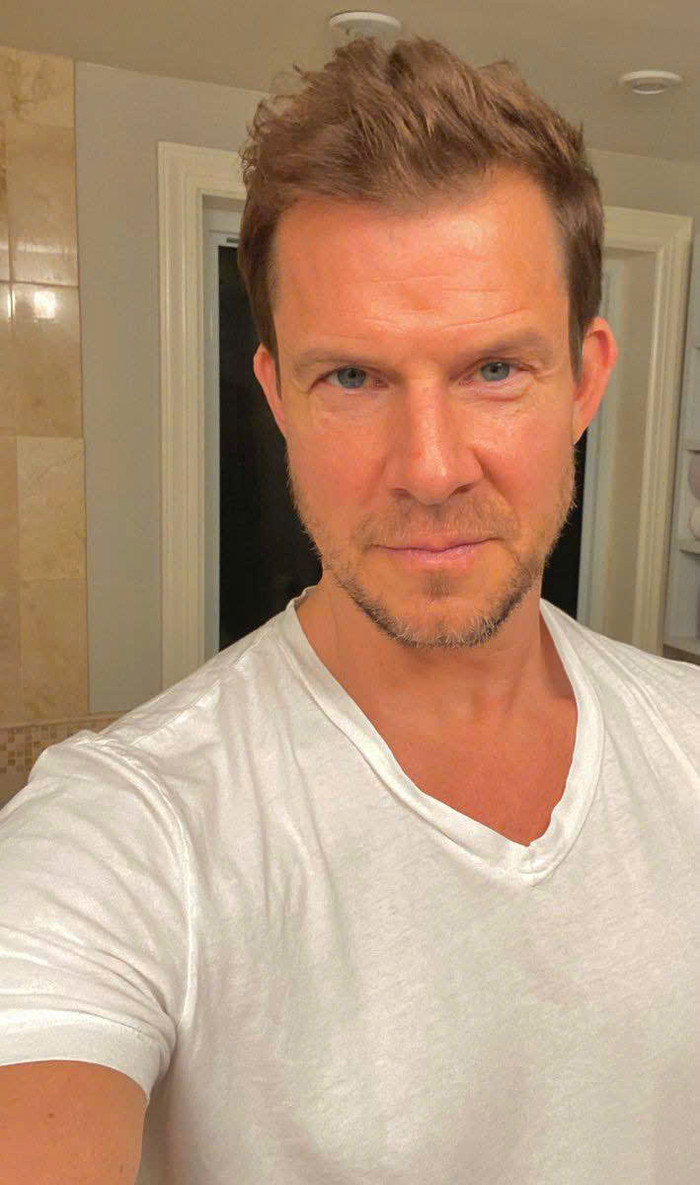 Eric Mabius bị bắt với cáo buộc 2 tội danh hành hung và chống đối cảnh sát. Ảnh: FBNV