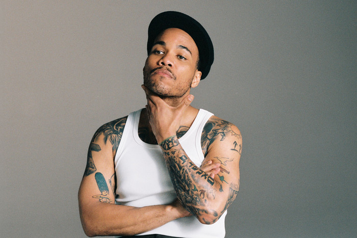 Anderson .Paak là người sẽ hợp tác cùng G-DRAGON trong ca khúc TOO BAD. 