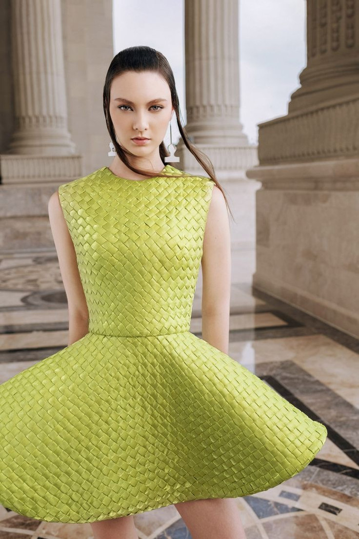 Thời trang Xuân Hè 2025: 4 sắc xanh "thống trị" mọi tủ đồ! Ảnh 3