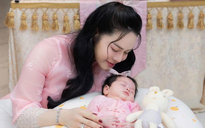 Nhật Kim Anh trải lòng sau sinh: Có những đêm phải thức dậy 5 lần Ảnh 2