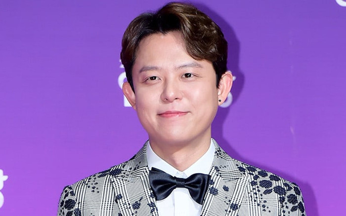 Nam ca sĩ kỳ cựu gây sốc khi tiết lộ mắc trầm cảm nặng, cạo trọc đầu Ảnh 4