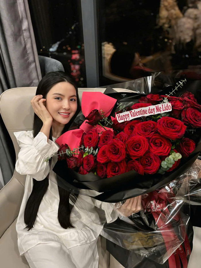 Phản ứng của Chu Thanh Huyền thể hiện sự tinh tế trong cách xử lý tình huống. Ảnh: FBNV