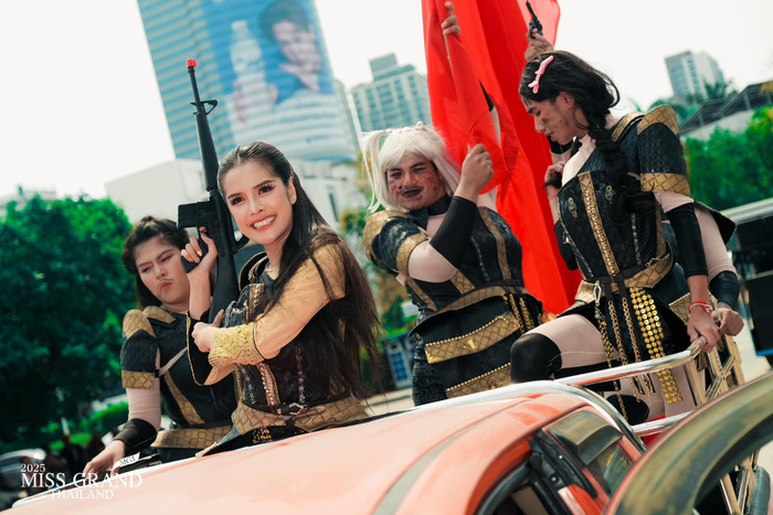 Nhiều người đẹp không ngại tái hiện lại những phân cảnh trong phim hành động. (Ảnh: Miss Grand Thailand)