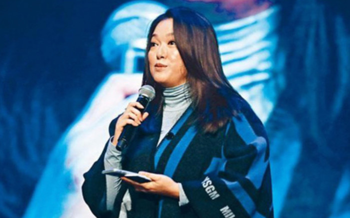 Hoa hậu đấu giá vương miện hơn 4 tỷ và cái kết 'điếng người' Ảnh 2