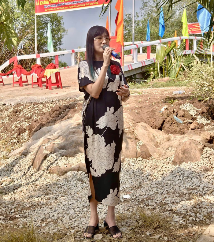 Hiền Mai cũng tích cực tham gia các hoạt động thiện nguyện.