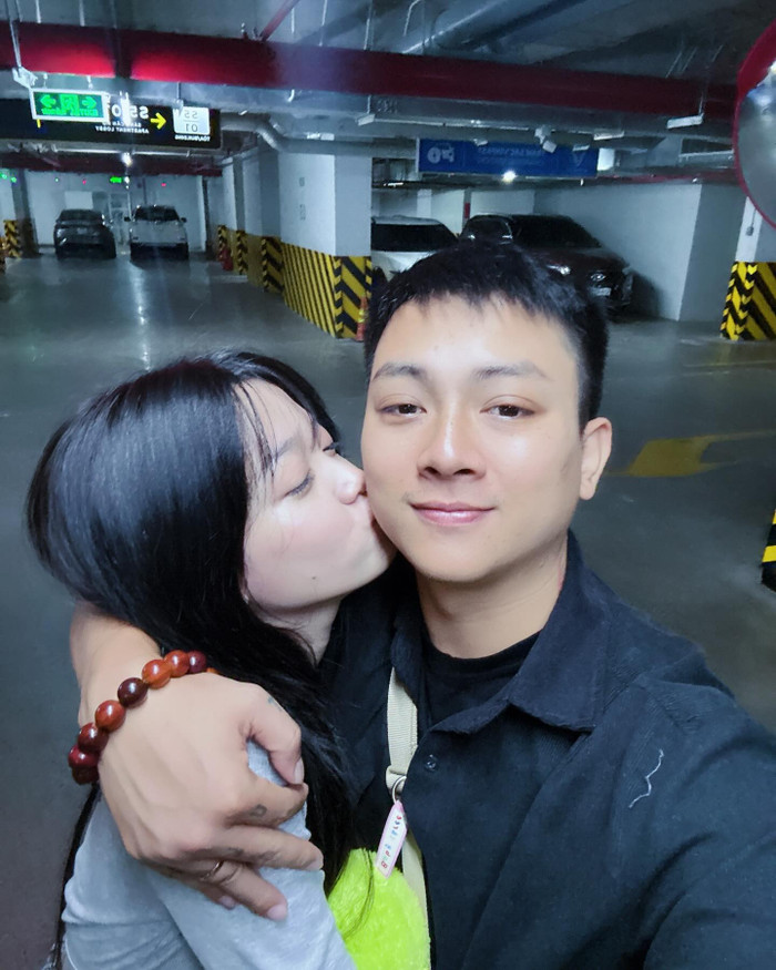 Hoài Lâm từng gây xôn xao cõi mạng khi công bố người mới sau khi chia tay bạn gái người mẫu. Ảnh: FBNV