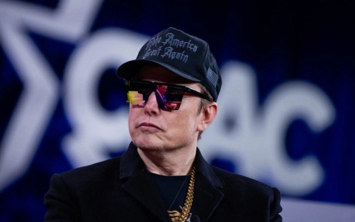 Hơn 200.000 người Canada ký đơn yêu cầu tước quốc tịch của Elon Musk Ảnh 2