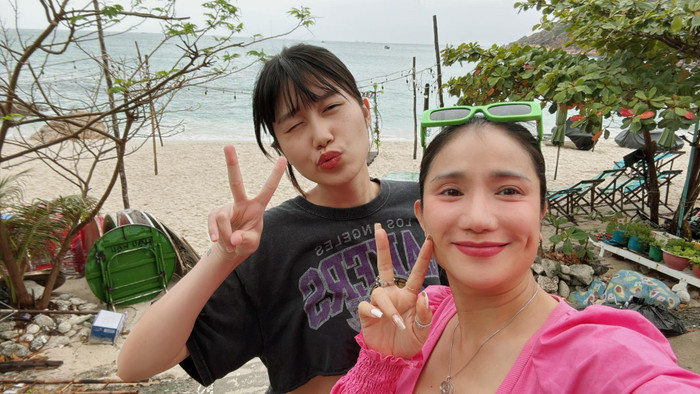 Cát Tường được con gái ủng hộ chuyện 'đi thêm bước nữa'. (Ảnh: FBNV)