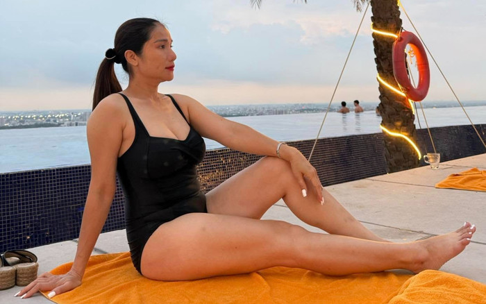 Cát Tường diện áo tắm khoe vóc dáng đẫy đà ở tuổi U50 Ảnh 2