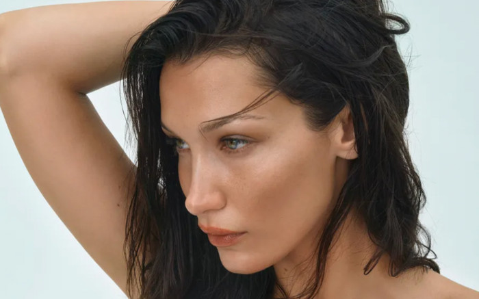 Face Taping 'đỉnh' thế nào mà được dự đoán sẽ 'soán ngôi' việc tiêm chích botox? Ảnh 2