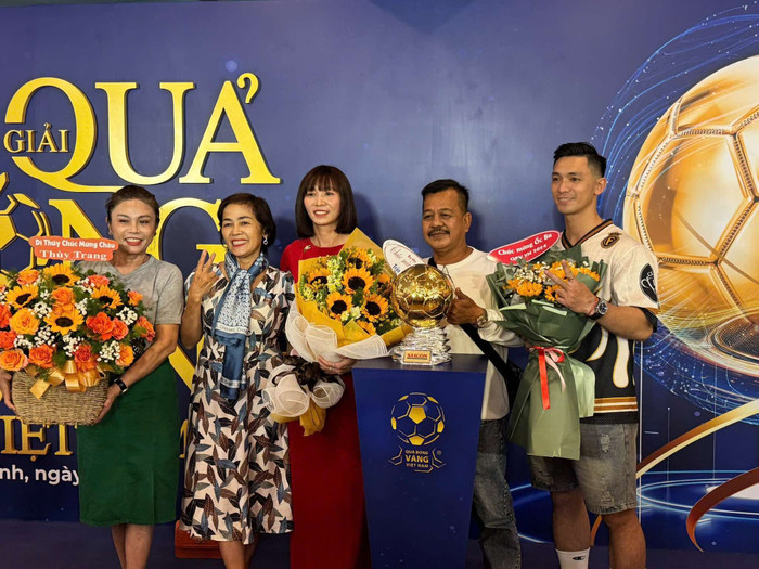 Trực tiếp Gala Quả bóng Vàng Việt Nam 2024: Nguyễn Xuân Son không có đối thủ Ảnh 2