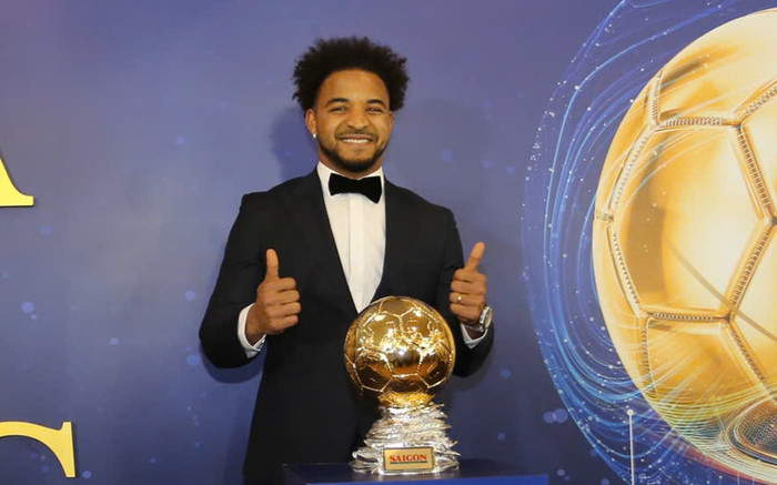 Nguyễn Xuân Son và dàn sao ăn diện lịch lãm dự giải QBV 2024 Ảnh 2