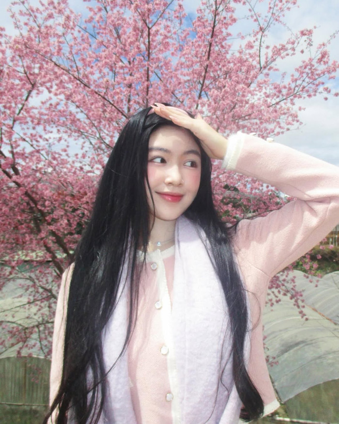 Nhan sắc của ái nữ nhà Quyền Linh 'thăng hạng' rõ rệt sau khi giảm cân. Ảnh: Instagram linnhhh.m