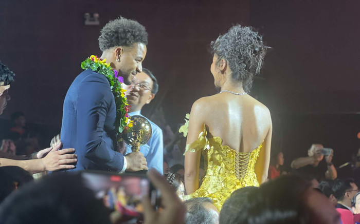 Khoảnh khắc Nguyễn Xuân Son không thể lên nhận giải Ảnh 2