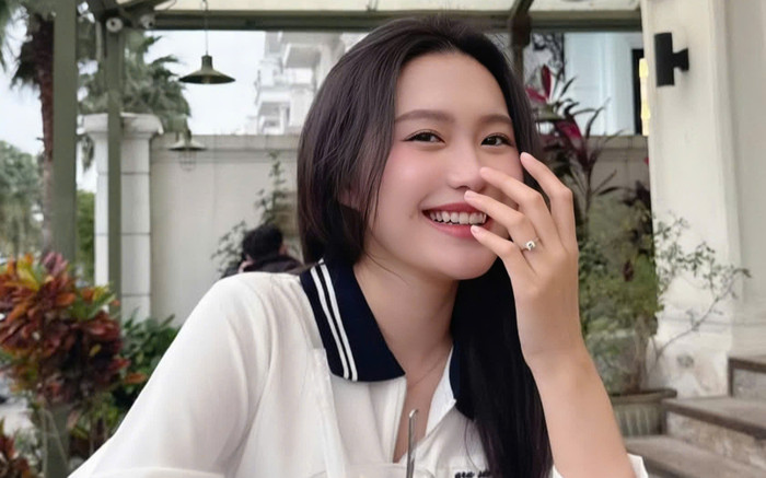 Doãn Hải My trắng phát sáng khi xuống phố Ảnh 2