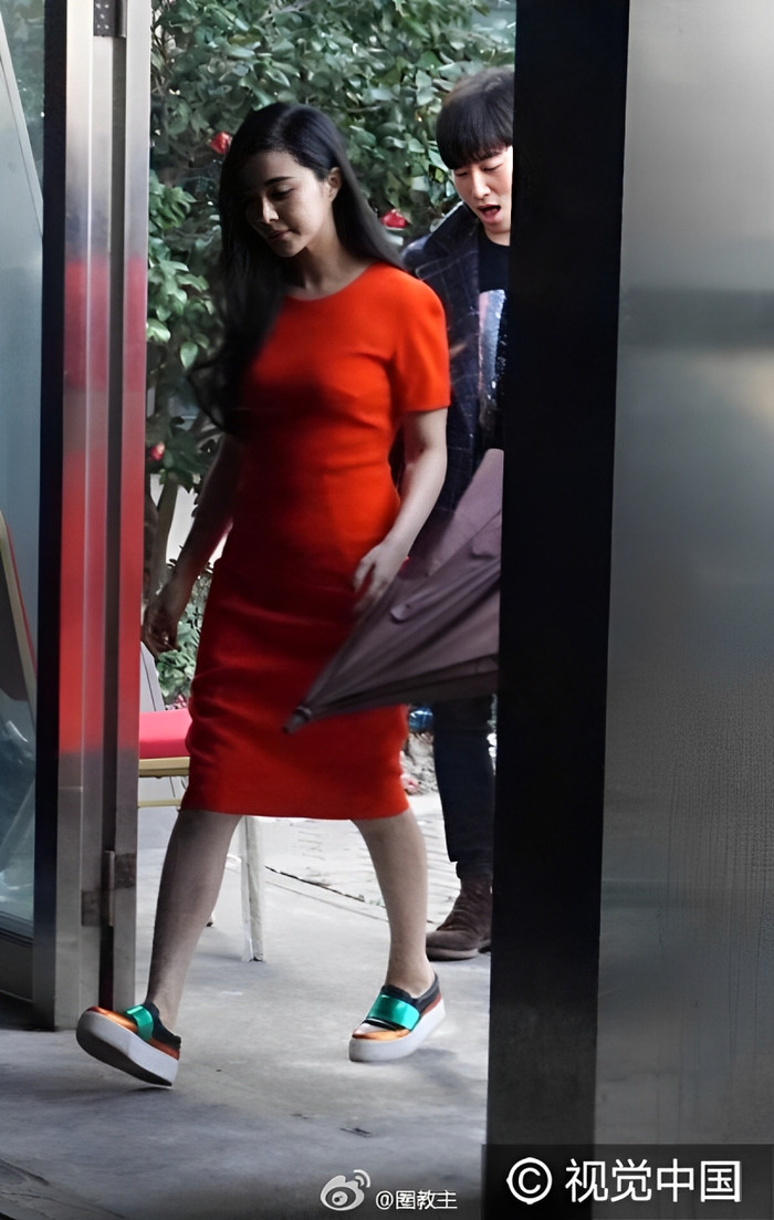 Phạm Băng Băng từng gây choáng bởi vòng 2 khác lạ.