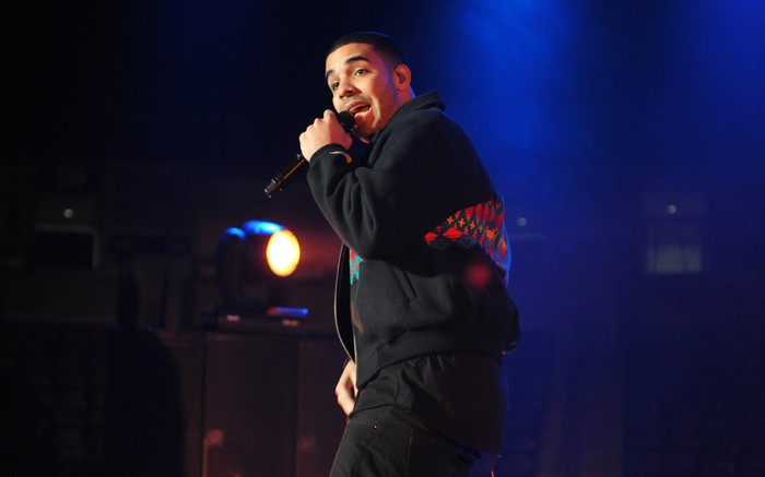 Đang 'ăn nên làm ra', nam ca sĩ nổi tiếng bất ngờ hủy hàng loạt buổi biểu diễn Ảnh 2