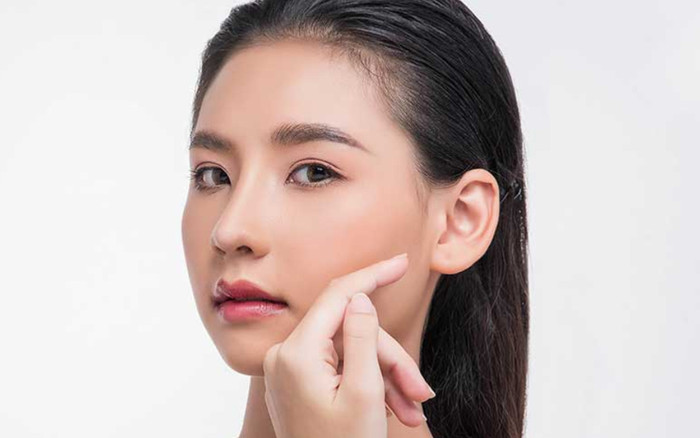 Cần chuẩn bị gì cho làn da khi thời tiết nồm ẩm? Ảnh 2