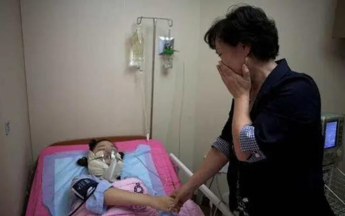 Cô gái cầm 300 triệu trốn gia đình đi 'dao kéo' và nhận cái kết bất ngờ Ảnh 2