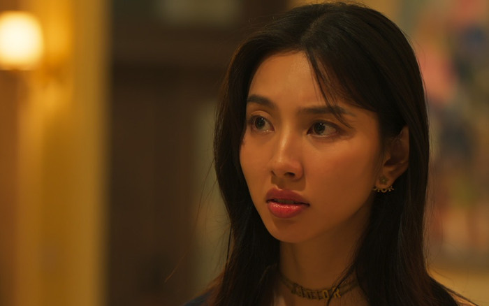 Phim Hoa hậu Thùy Tiên đóng vai chính bị dời lịch chiếu Ảnh 2