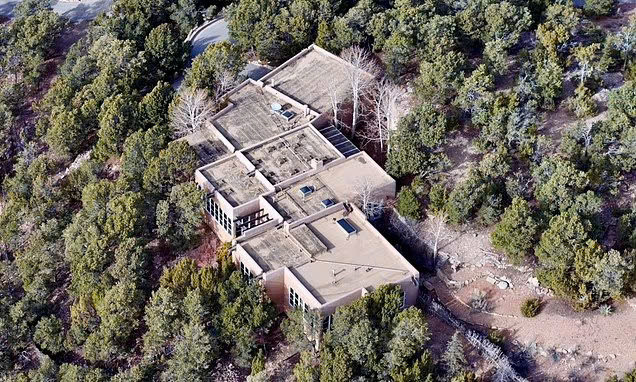 Căn nhà riêng của nam diễn viên Gene Hackman và vợ Betsy Arakawa. Ảnh: Page Six