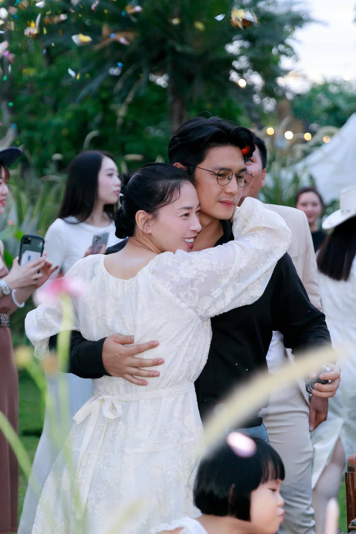 Showbiz 24h: Ngô Thanh Vân lựa chọn giữ im lặng về nghi vấn mang thai. Ảnh: FBNV