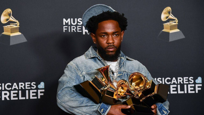 Tổng kết GRAMMY 2025: Beyoncé có chiến thắng lịch sử, Taylor Swift - Billie Eilish 'trắng tay' Ảnh 4